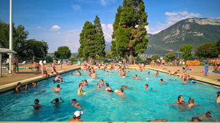 El supuesto reto viral de cagar en piscinas públicas se está extendiendo por toda España